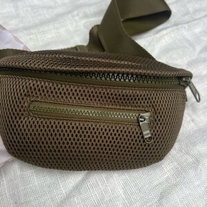 Brand New Dagne Dover Women's Ace Fanny Pack Air Mesh Belt Bag - Olive